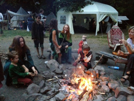 Stockbrot am Lagerfeuer